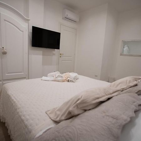 Suite Imperiale Colosseo โรม ภายนอก รูปภาพ