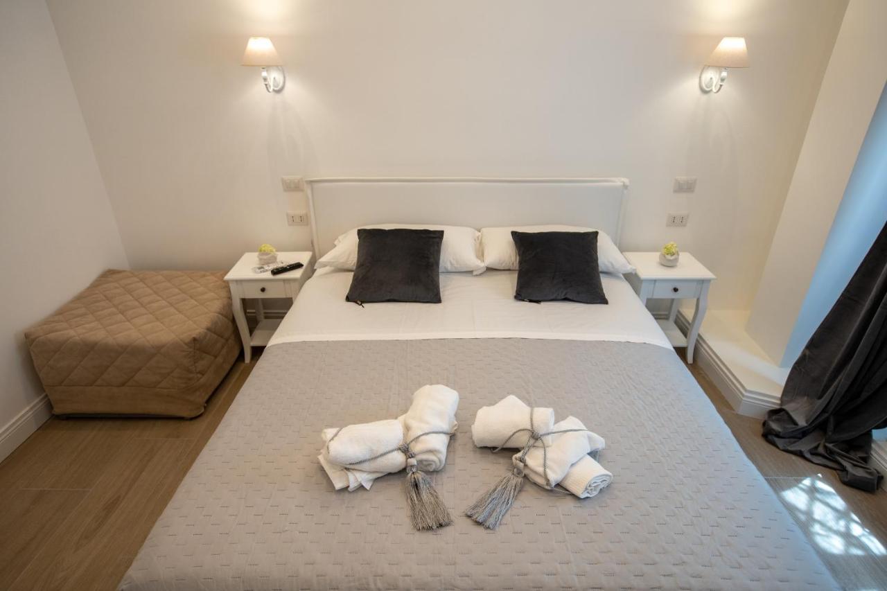 Suite Imperiale Colosseo โรม ภายนอก รูปภาพ