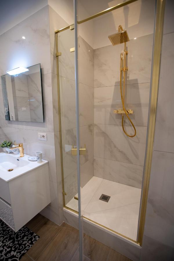 Suite Imperiale Colosseo โรม ภายนอก รูปภาพ