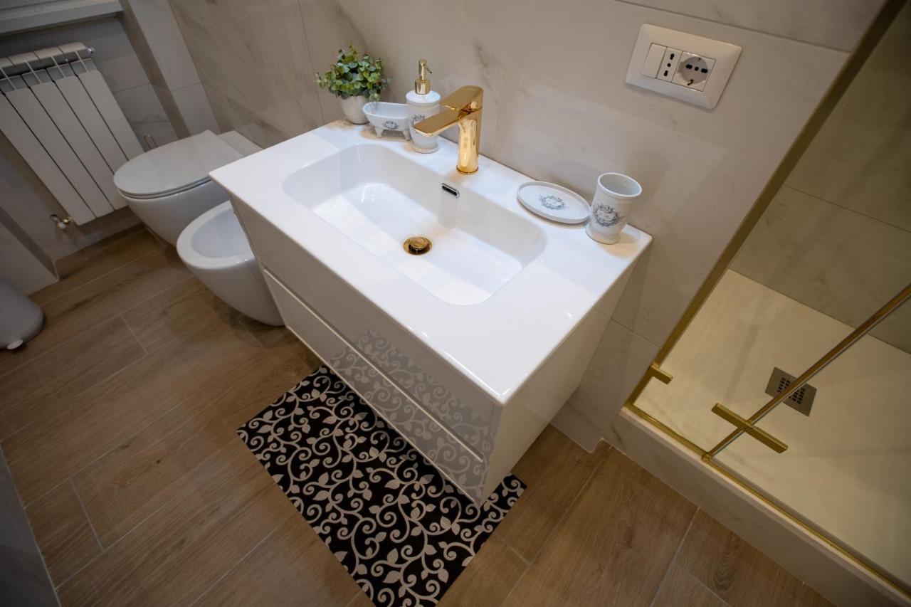 Suite Imperiale Colosseo โรม ภายนอก รูปภาพ